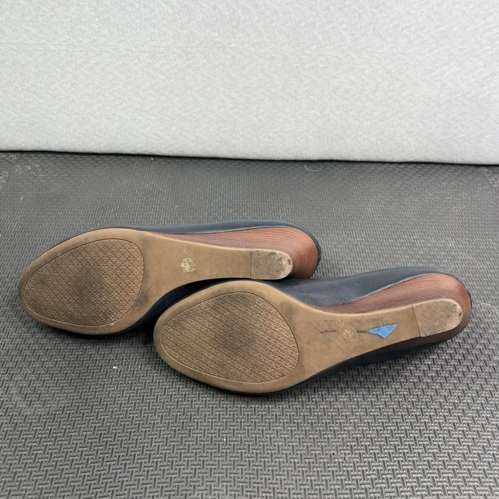 Tory Burch Blue Leather Wedge Pumps Logo‎ Medallion Size 9.5M Classic Work